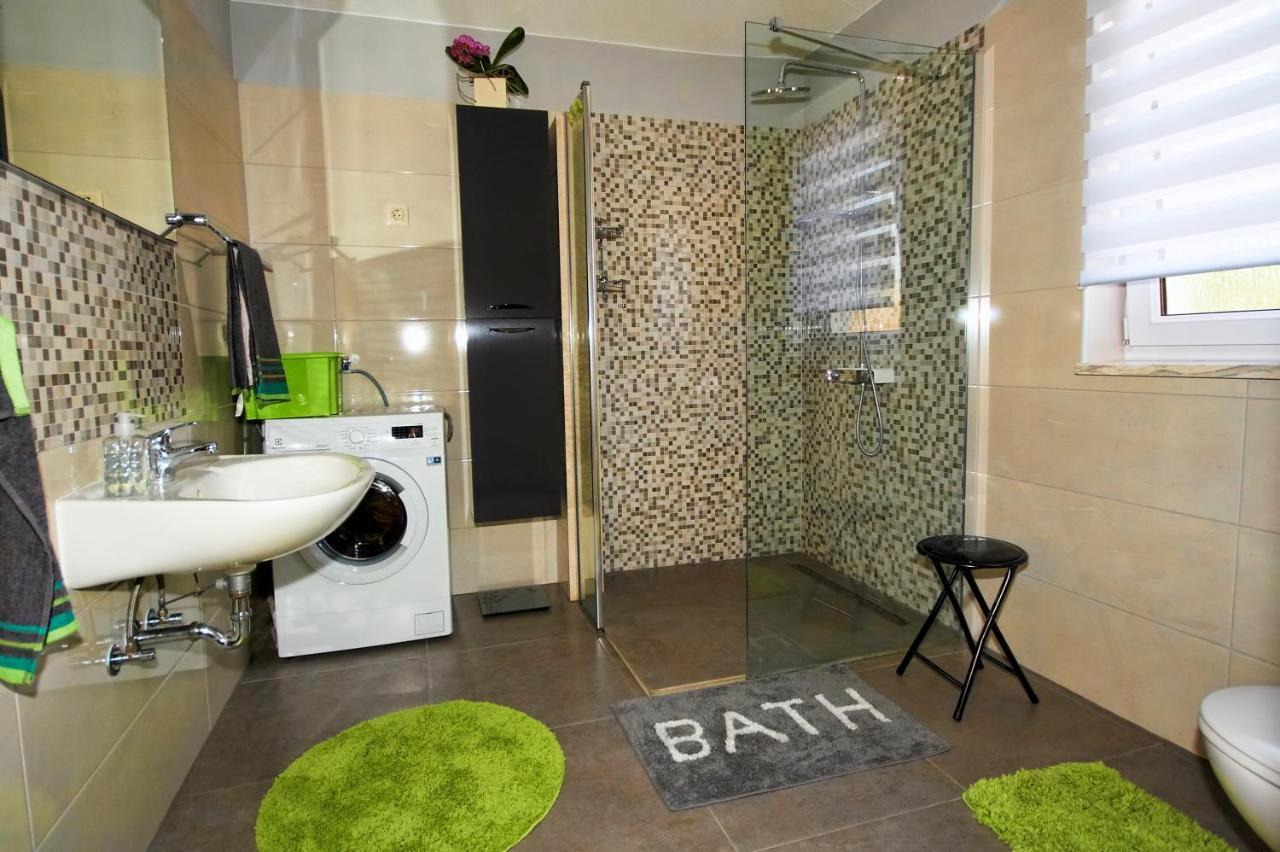 Green House Apartment Pula Exterior photo
